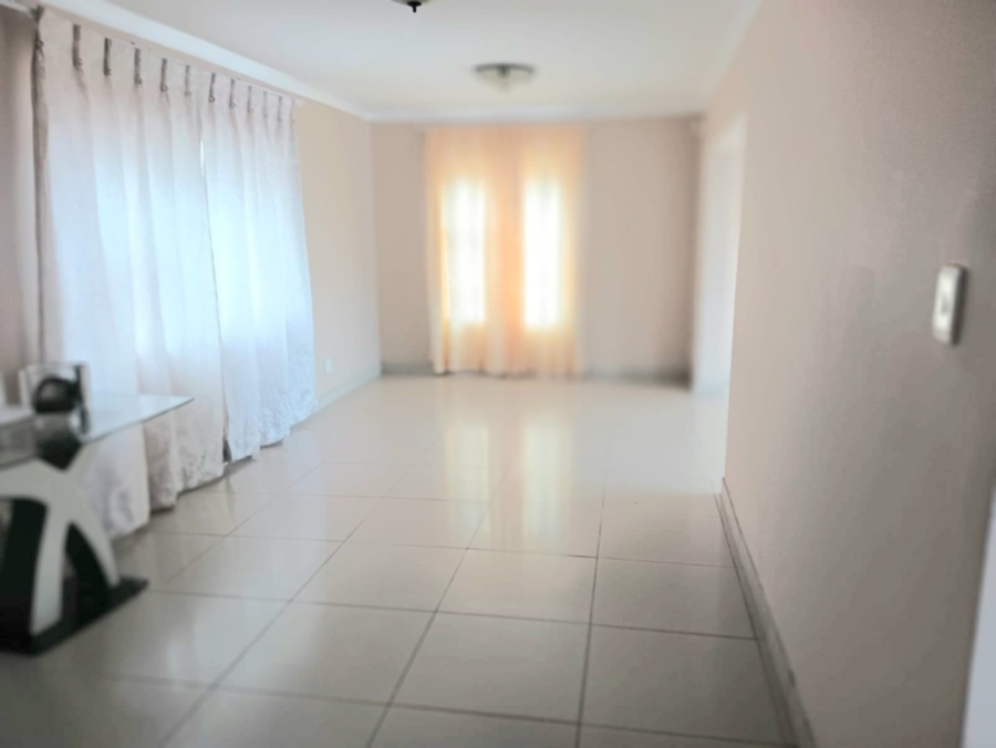 5 Bedroom Property for Sale in Gonubie Eastern Cape